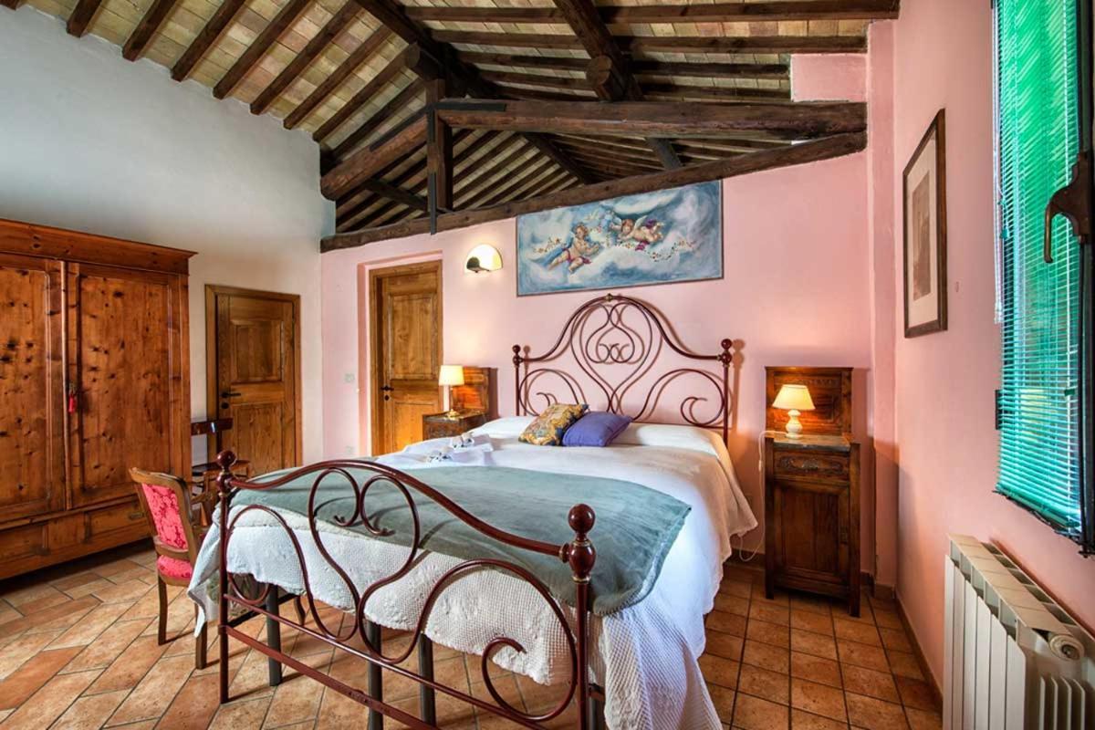 Croce Di Mezzo Villa มอนตาลชิโน ภายนอก รูปภาพ