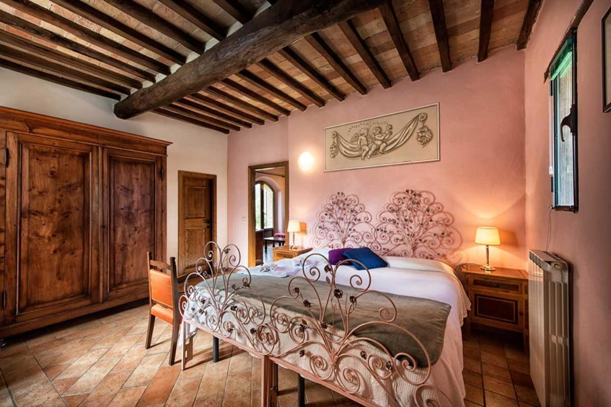 Croce Di Mezzo Villa มอนตาลชิโน ภายนอก รูปภาพ